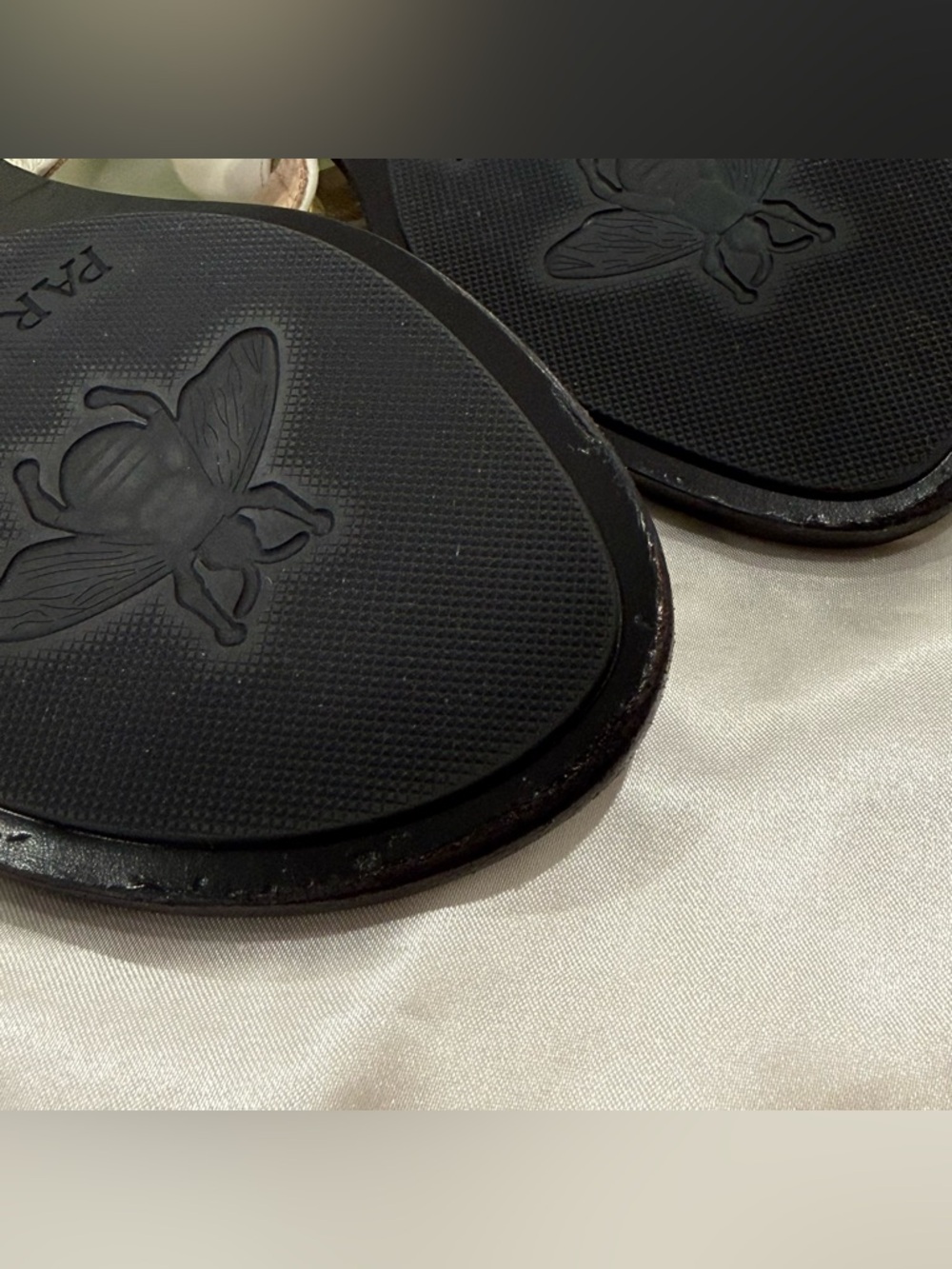 Gucci Lifford Marmont Sandal Flip Flop Size 36/6 White Double G Chic Vacation - Picture 14 of 16